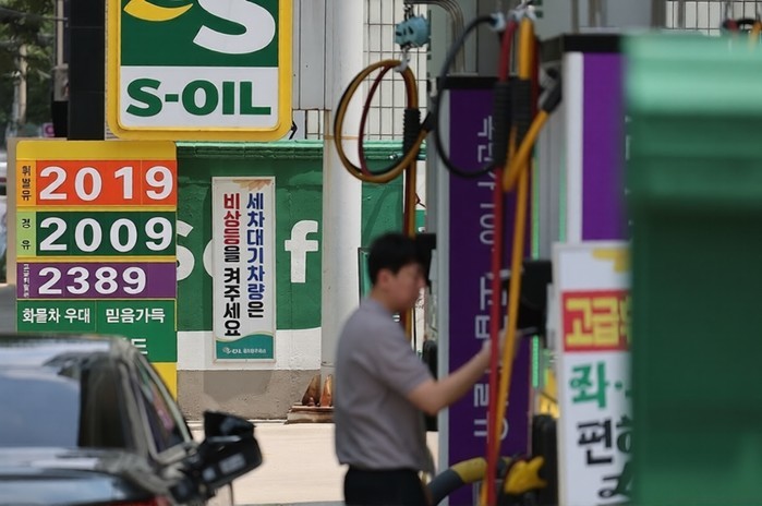 국내 휘발유·경유 5주 연속 '...