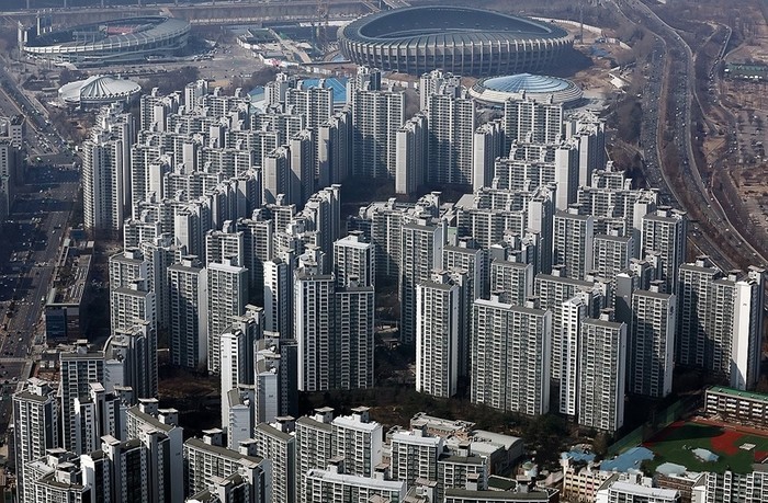 강남3구·용산구 아파트 가격 하락 전환…강남·송파·용산구는 하락 폭 커