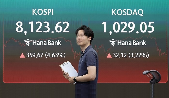 이란 전쟁 종전 기대감에 코스피 '8,000피' 탈환…사이드카 발동