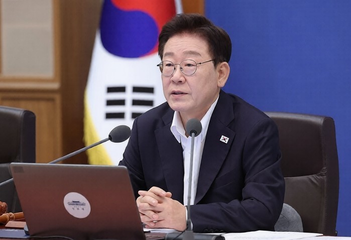 李대통령 지지율 55%, 2주 전 대비 3%p 하락…정당 지지도 민주 38%, 국힘 22%