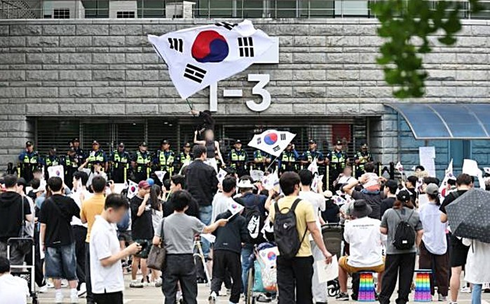 [시론] 선관위의 부정 감싸는 법원,...