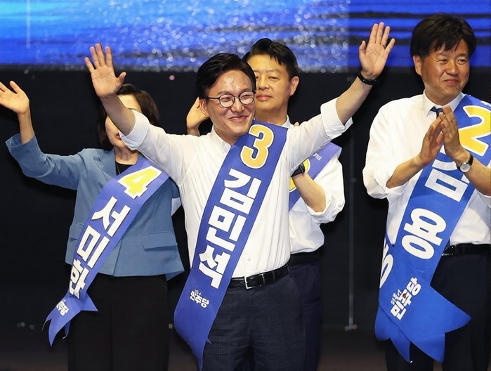 민주당 당대표 경선, 김민석 후보 강원·TK서 승리...정청래 후보와 '초박빙' 누적 접전