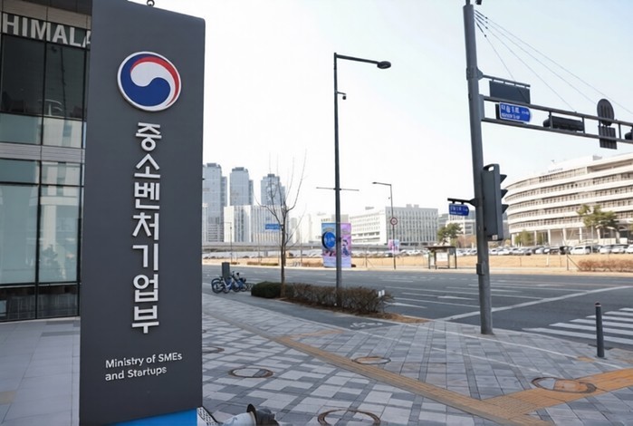 AI·로봇 훈풍 타고 상반기 벤처투자액 8조 8천억…역대 최대 기록