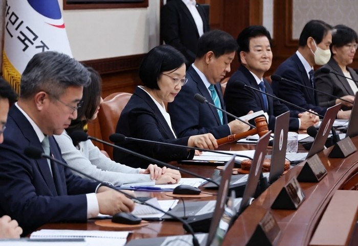 청년 취업지원 혜택 29세34세로 확대…비정규직 처우개선 '공무직위원회'도 본궤도