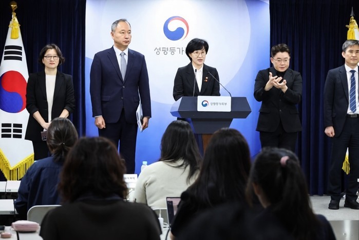 정부, 임신중지 약물 내년 1분기 도입 추진…7년 만에 제도권 진입 '눈앞'